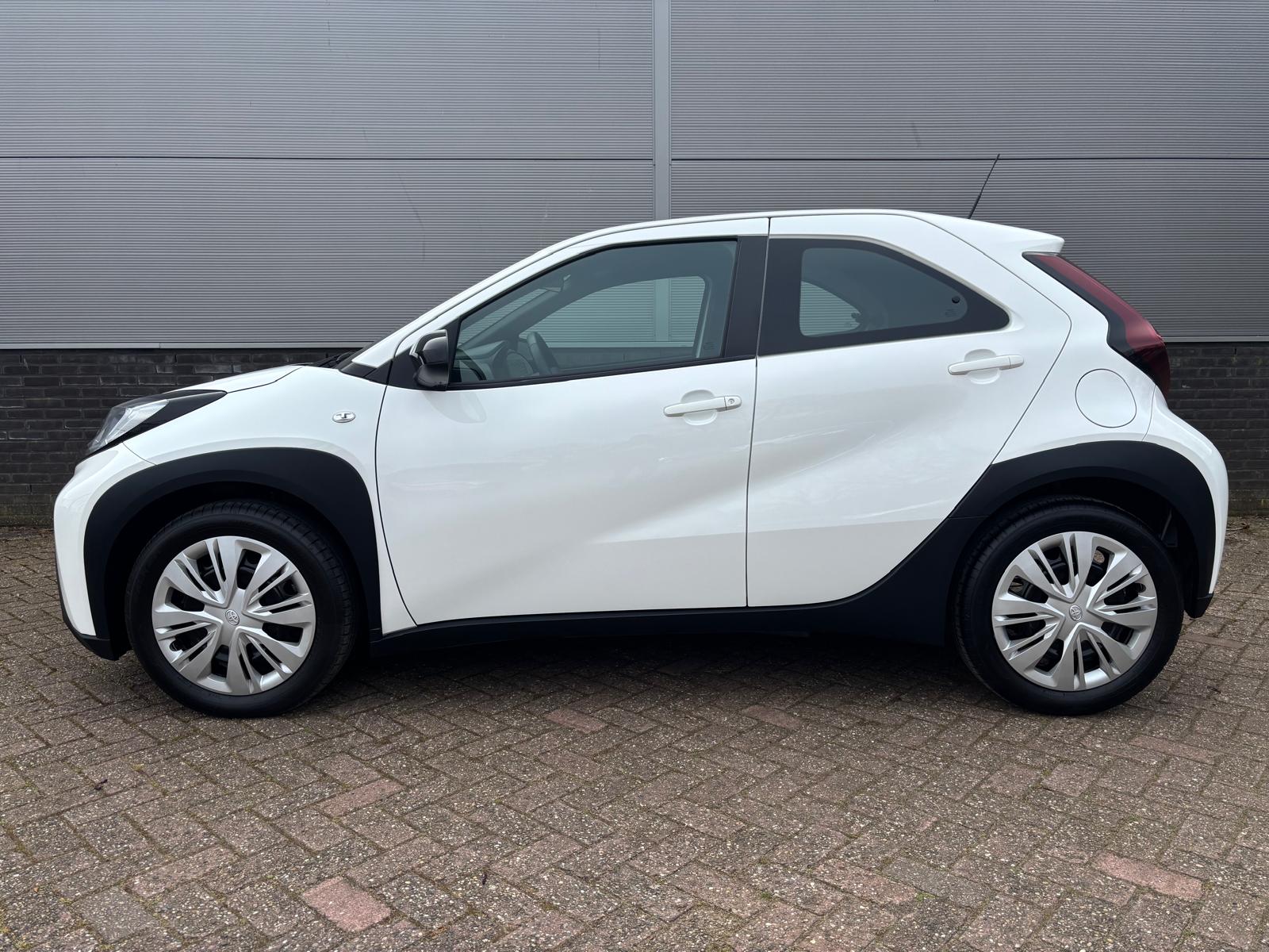 Toyota Aygo X 1.0 VVT-i MT Play - Afbeelding 2