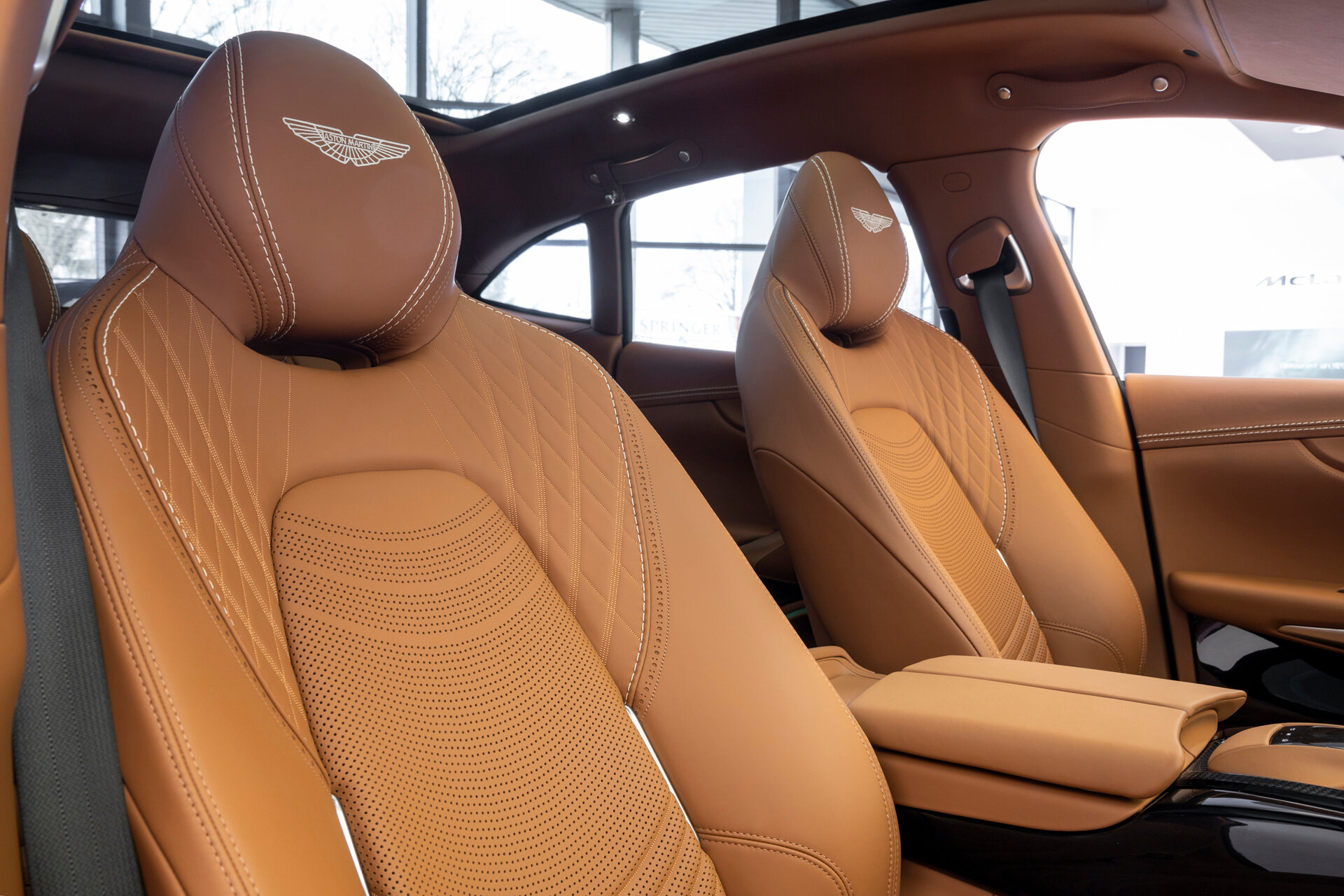 Aston Martin DBX 707 - Afbeelding 4