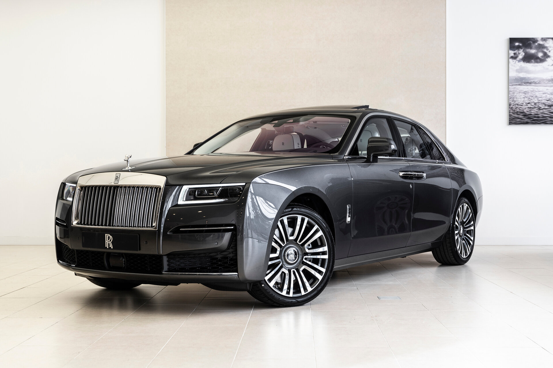 Rolls-Royce Ghost 2 year service & warranty