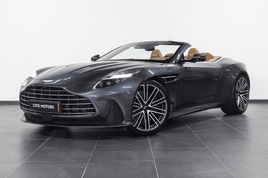 Aston Martin DB12 VOLANTE