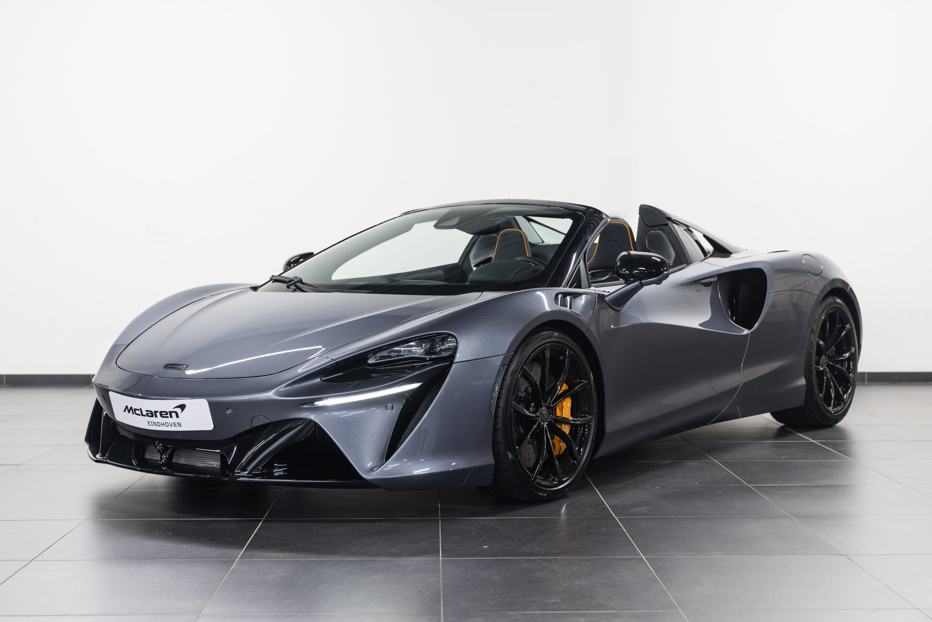 McLaren Artura Spider