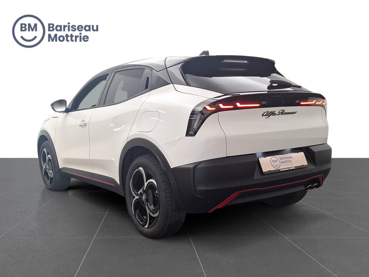 Alfa Romeo Junior SPECIALE HYBRID AUTOMAAT * - Image 4