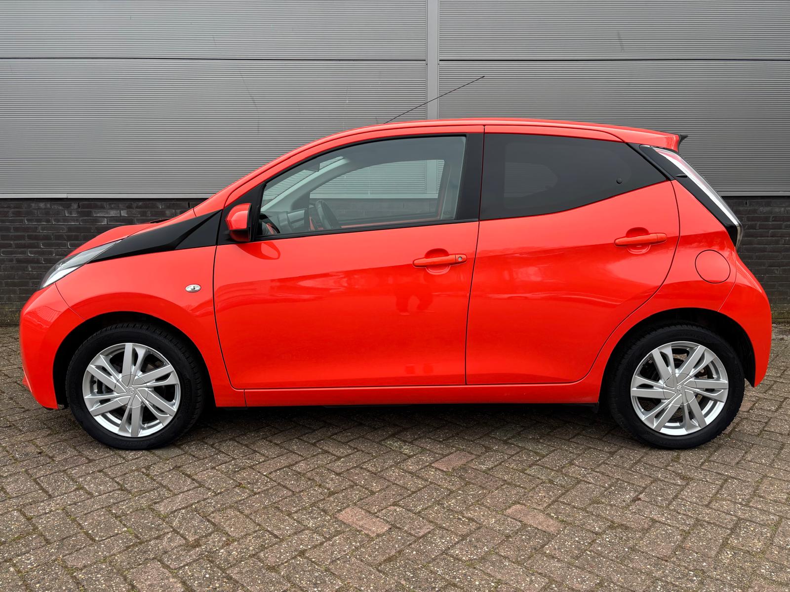 Toyota Aygo 1.0 VVT-i x-sport - Afbeelding 2