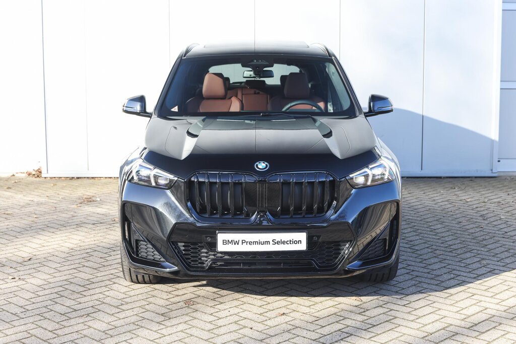 BMW X1 6