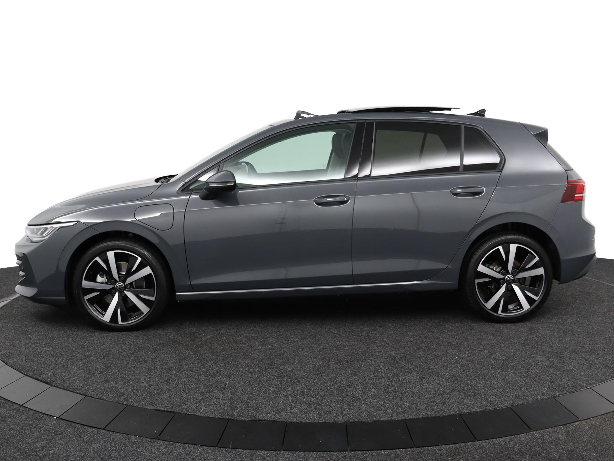 Volkswagen Golf Life Edition 1.5 eHybrid 150 kW / 204 PK Hatchback - Afbeelding 3