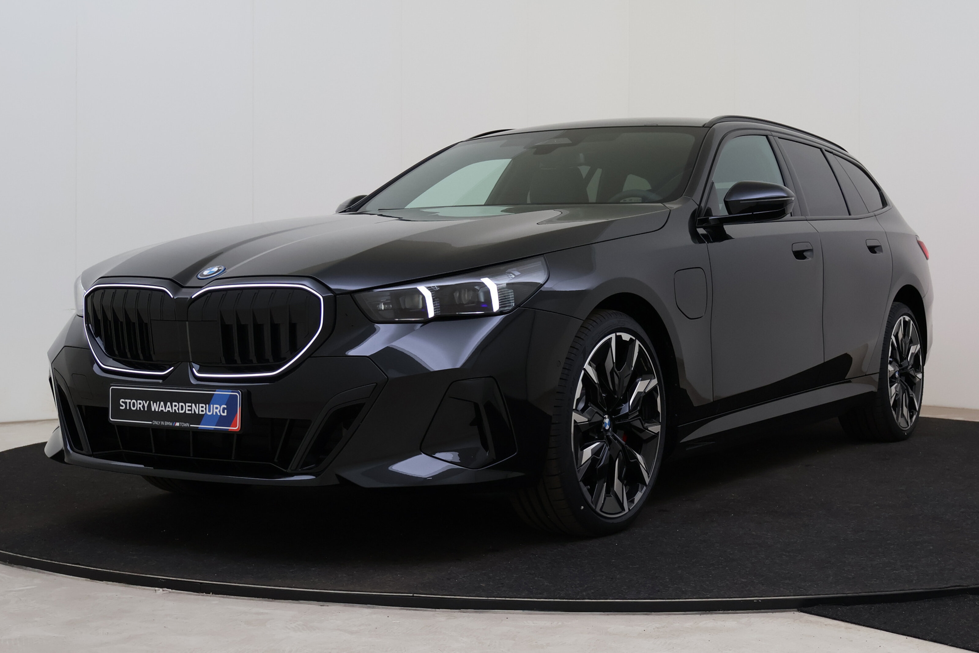 BMW 5 Serie Touring 530e M Sport Automaat