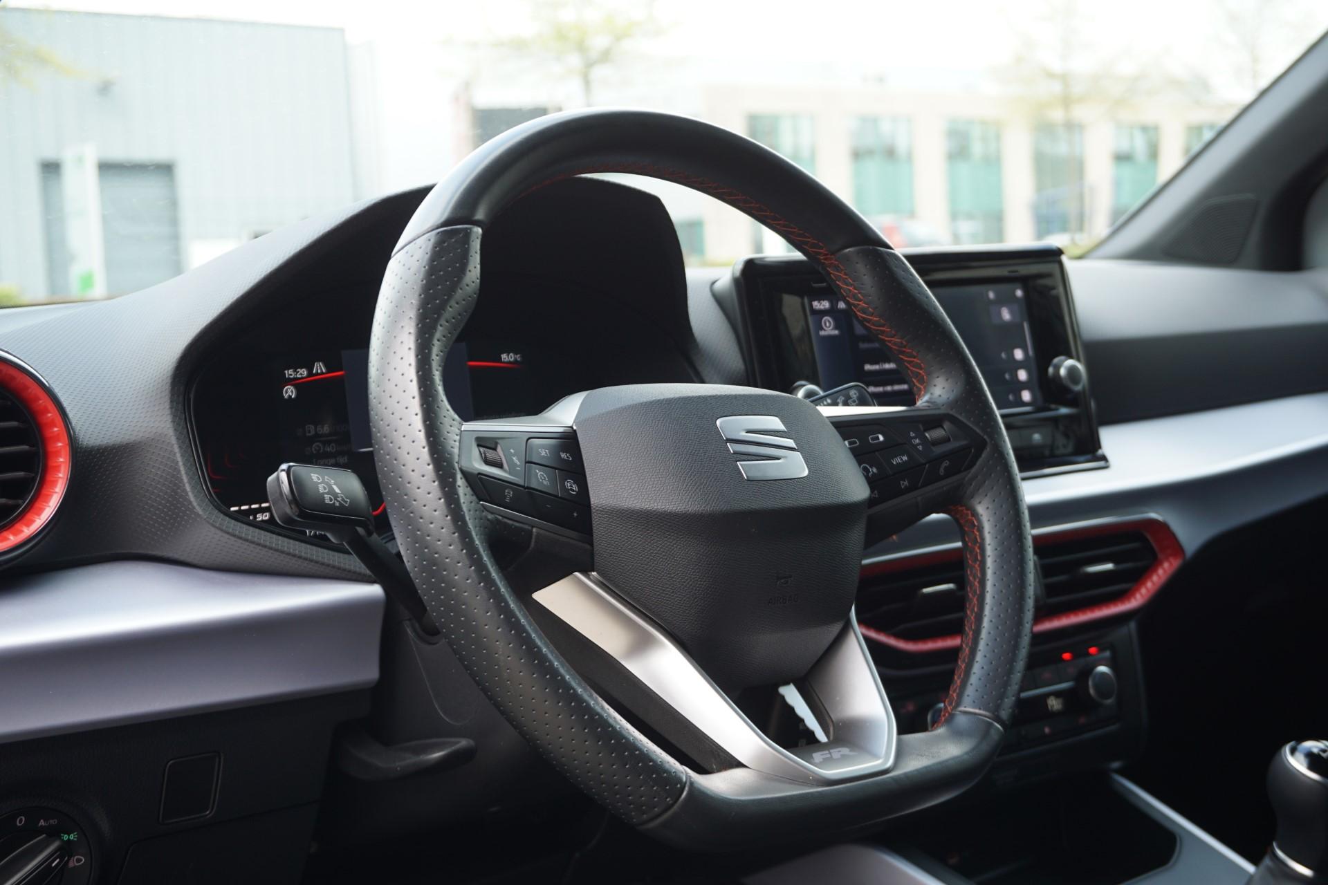 SEAT Arona 1.0 TSI 95pk FR Business Connect - Afbeelding 4