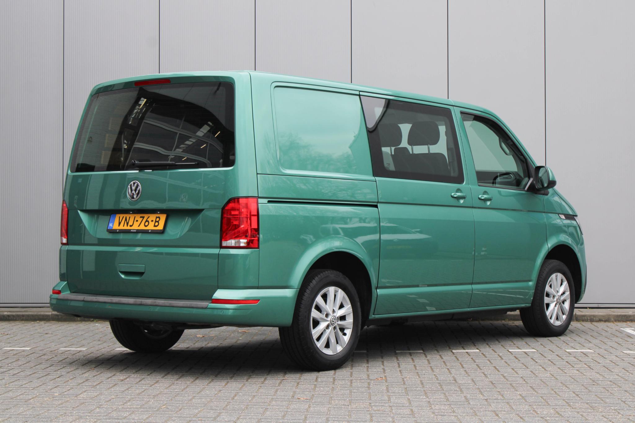 Volkswagen Transporter 2.0 TDI 90pk L1H1 30 Highline - Afbeelding 2