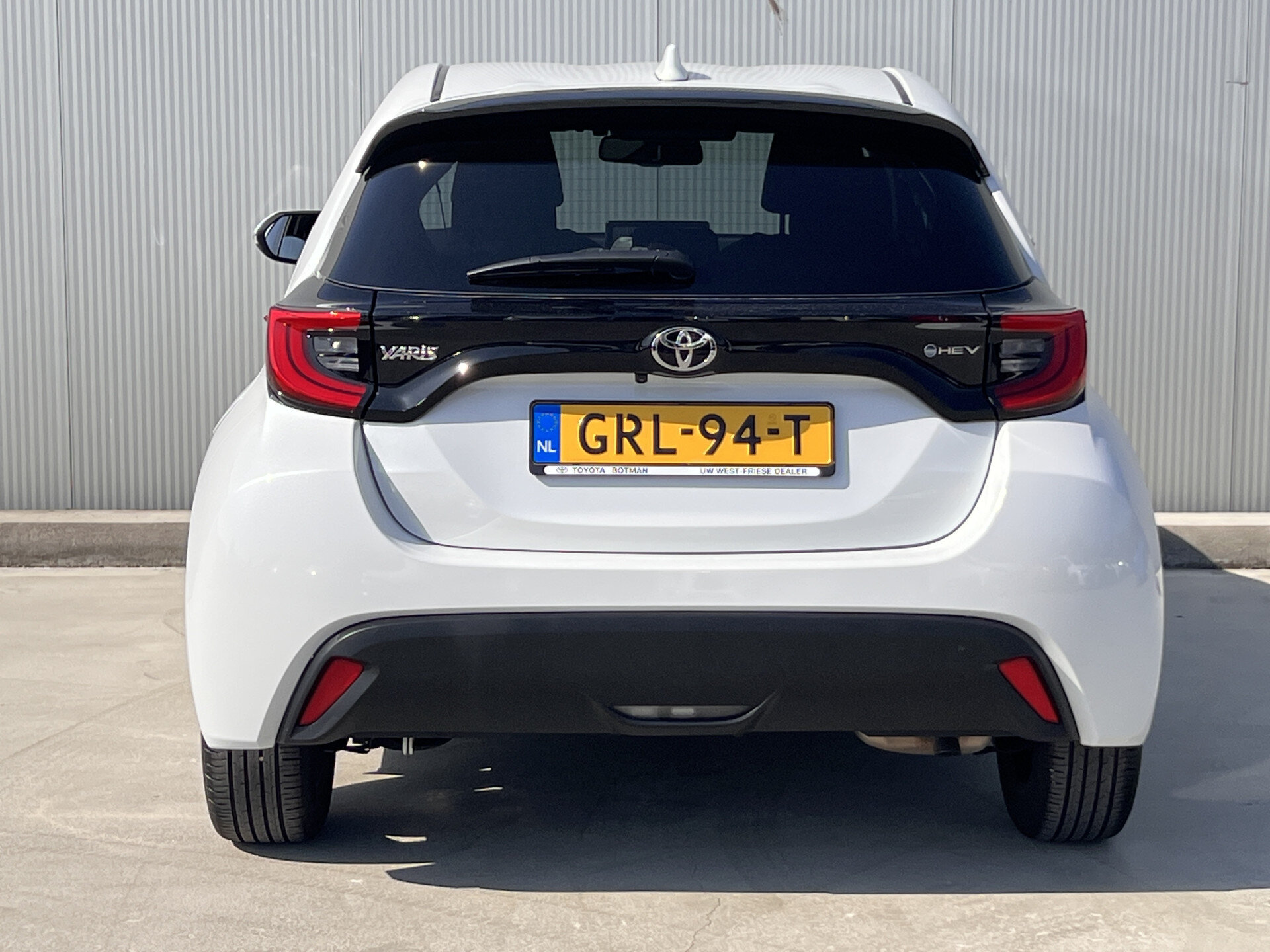 Toyota Yaris 1.5 Hybrid 115 First Edition Automaat - Afbeelding 3