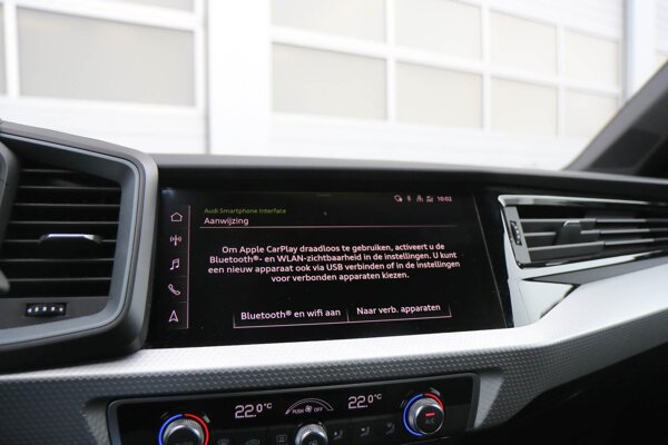 Apple Carplay/Android Auto