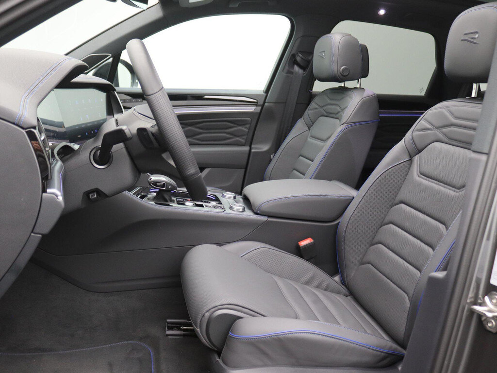 Volkswagen Touareg 3.0 TSi eHybrid 4MOTION R Edition 467PK Aut. matrix led, trekhaa - Obraz 5