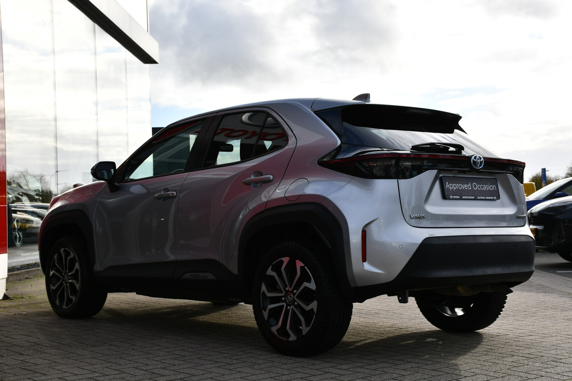 Toyota Yaris Cross 1.5 Hybrid Dynamic Limited Automaat 116pk - Afbeelding 3