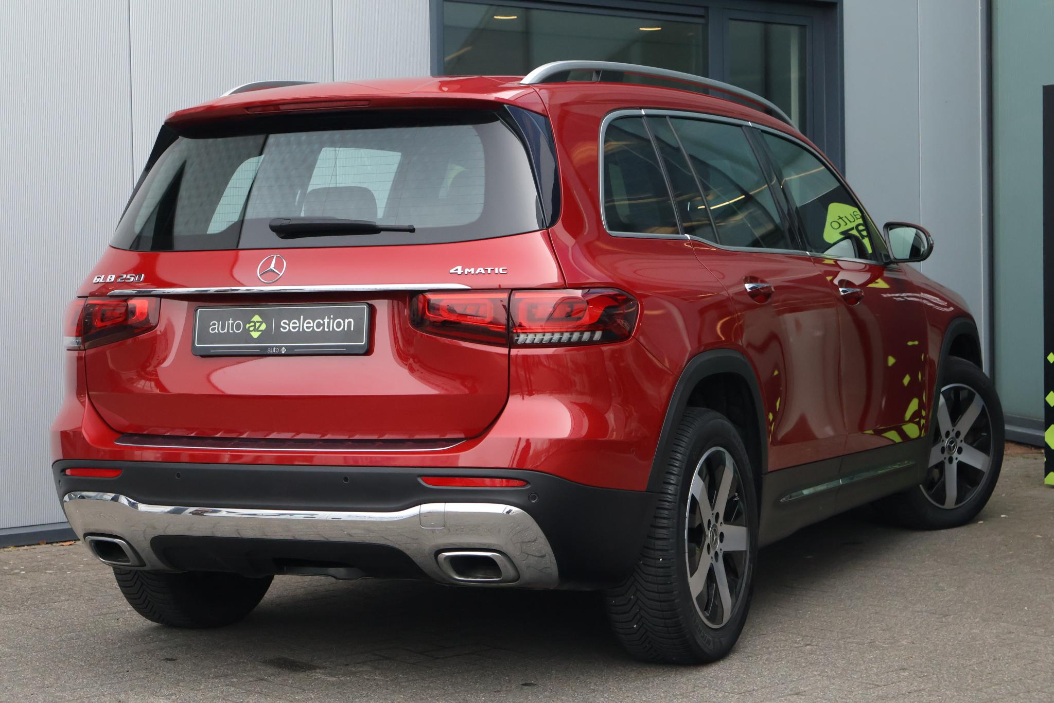 Mercedes-Benz GLB 250 4MATIC Premium - Afbeelding 2