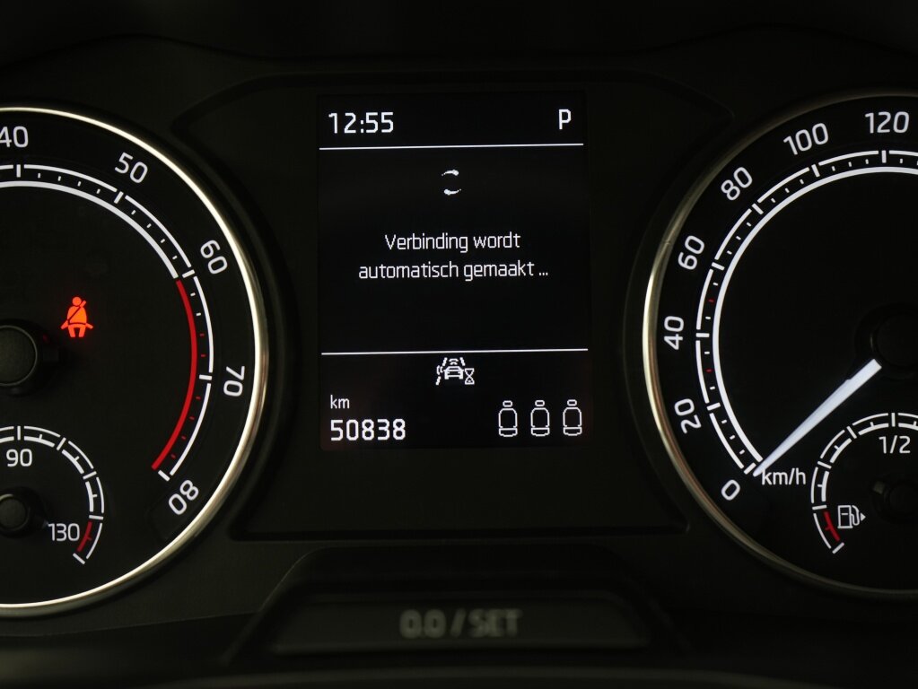 Škoda Kamiq 1.5 TSI DSG 150PK Style | Camera | Carplay navigatie | Cruise co - Afbeelding 4