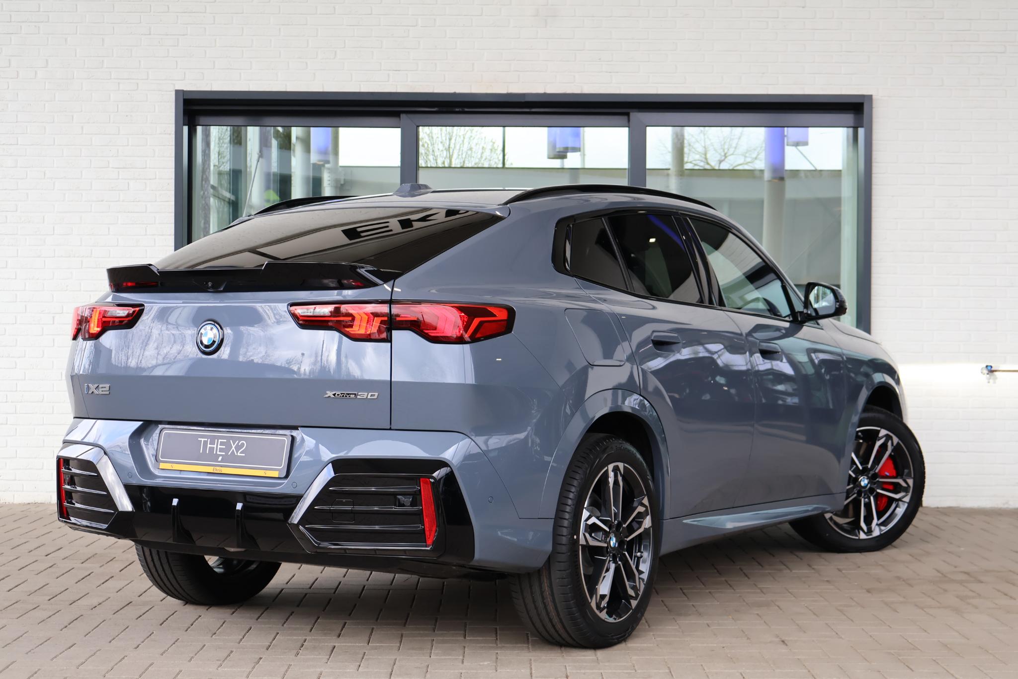 BMW iX2 xDrive30 M Sport Edition - Afbeelding 2