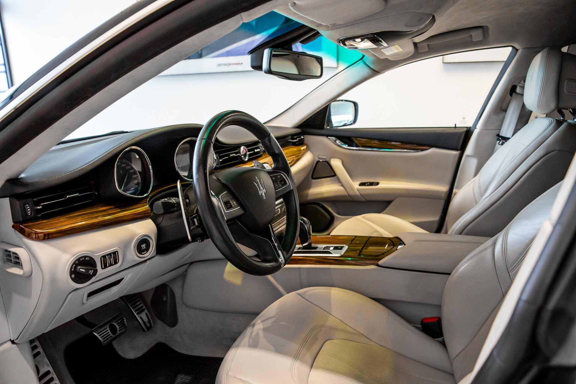 Maserati Quattroporte 3.8 V8 GTS ~Munsterhuis Sportscars~ - Afbeelding 4