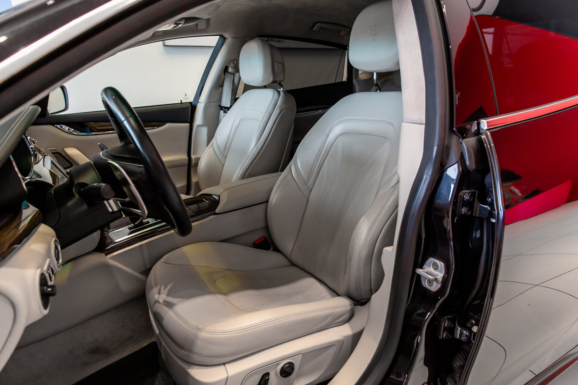 Maserati Quattroporte 3.8 V8 GTS ~Munsterhuis Sportscars~ - Afbeelding 5