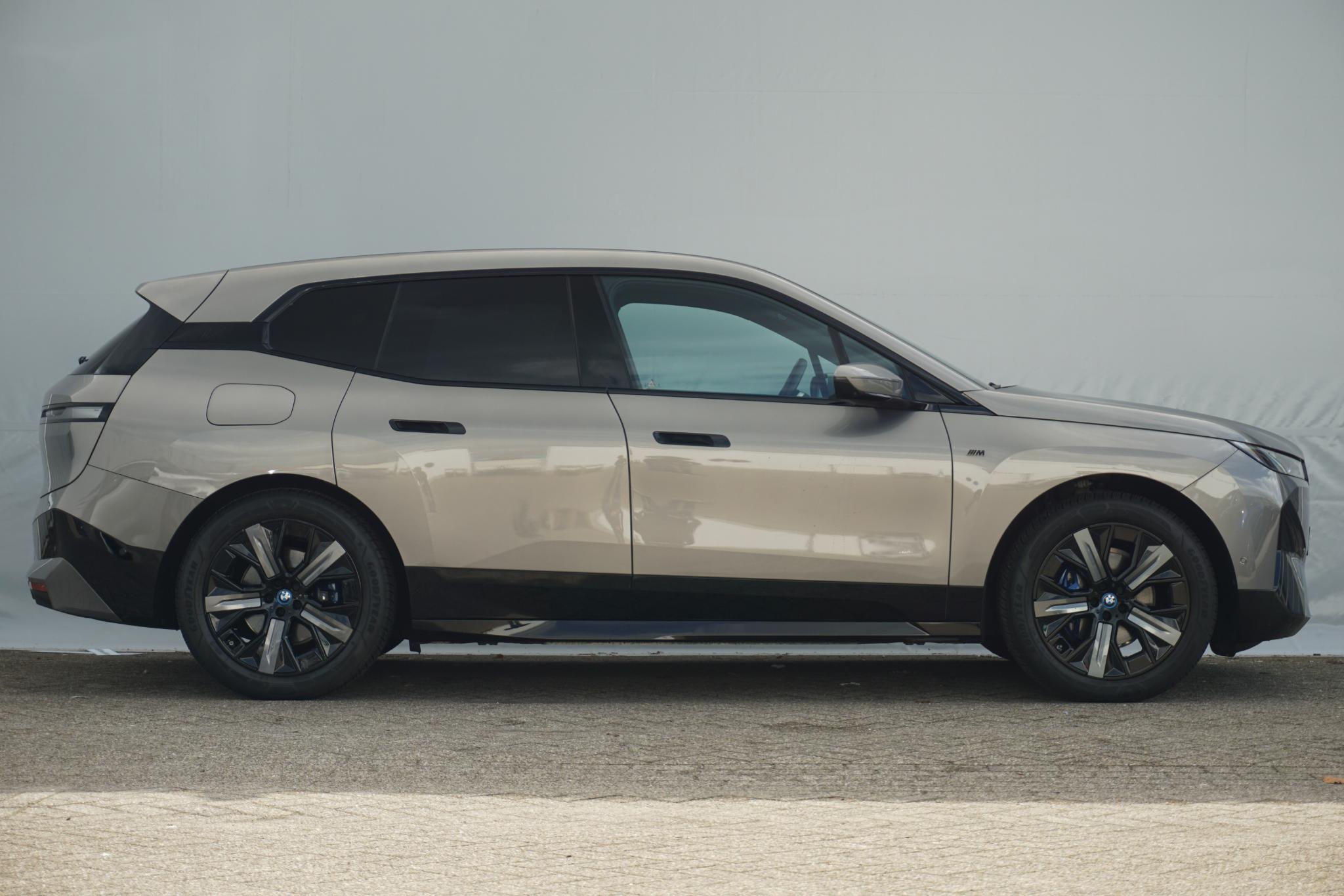 BMW iX M60 High Executive 112 kWh - Afbeelding 4