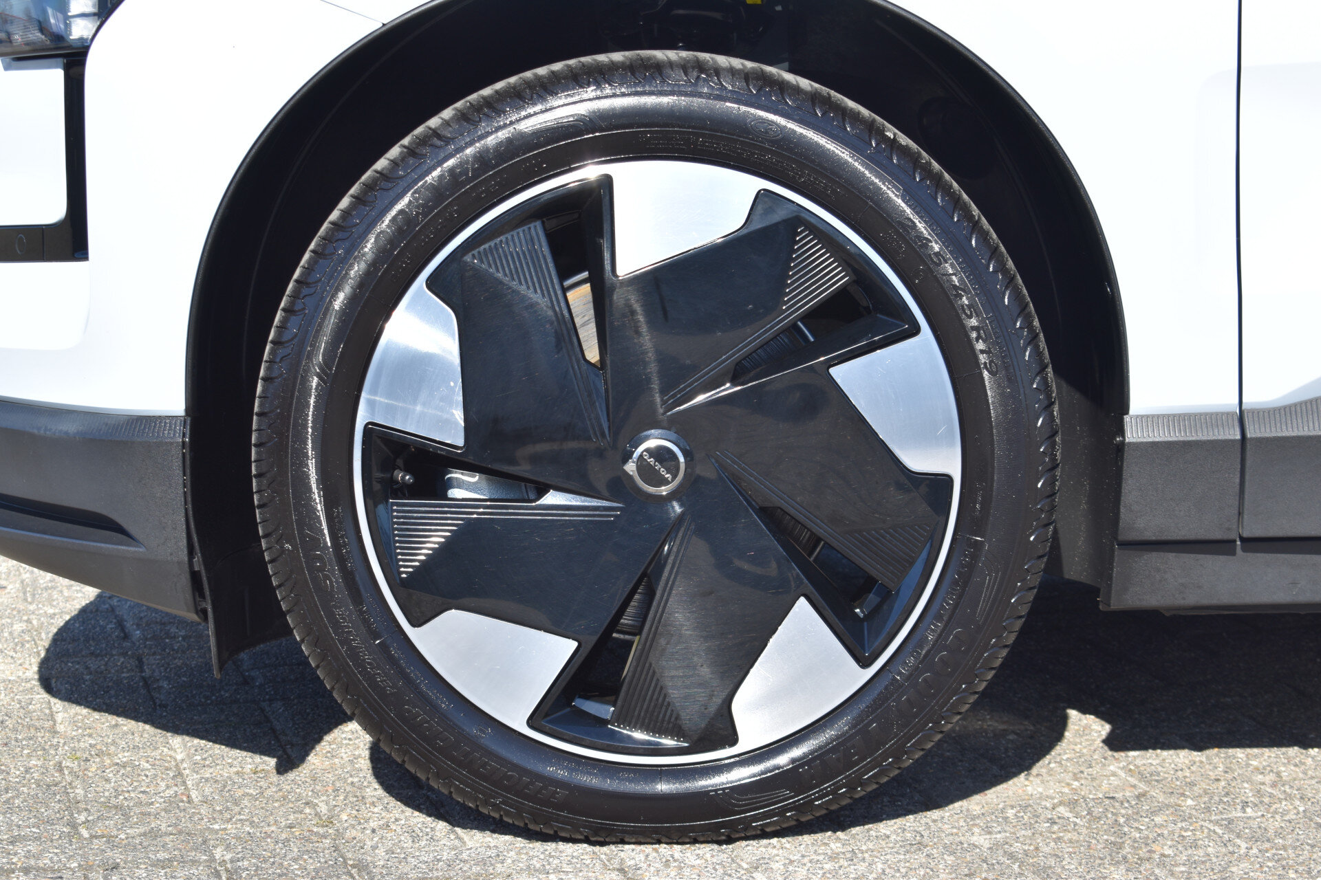 Volvo EX30 Extended Range Plus 69 kWh - Afbeelding 5