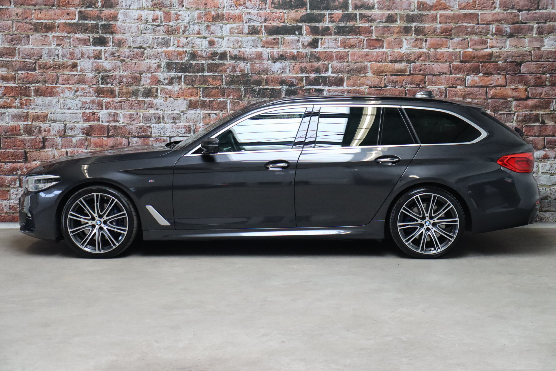 BMW 5 Serie Touring 530i High Executive M Sport Pakket Automaat - Afbeelding 3