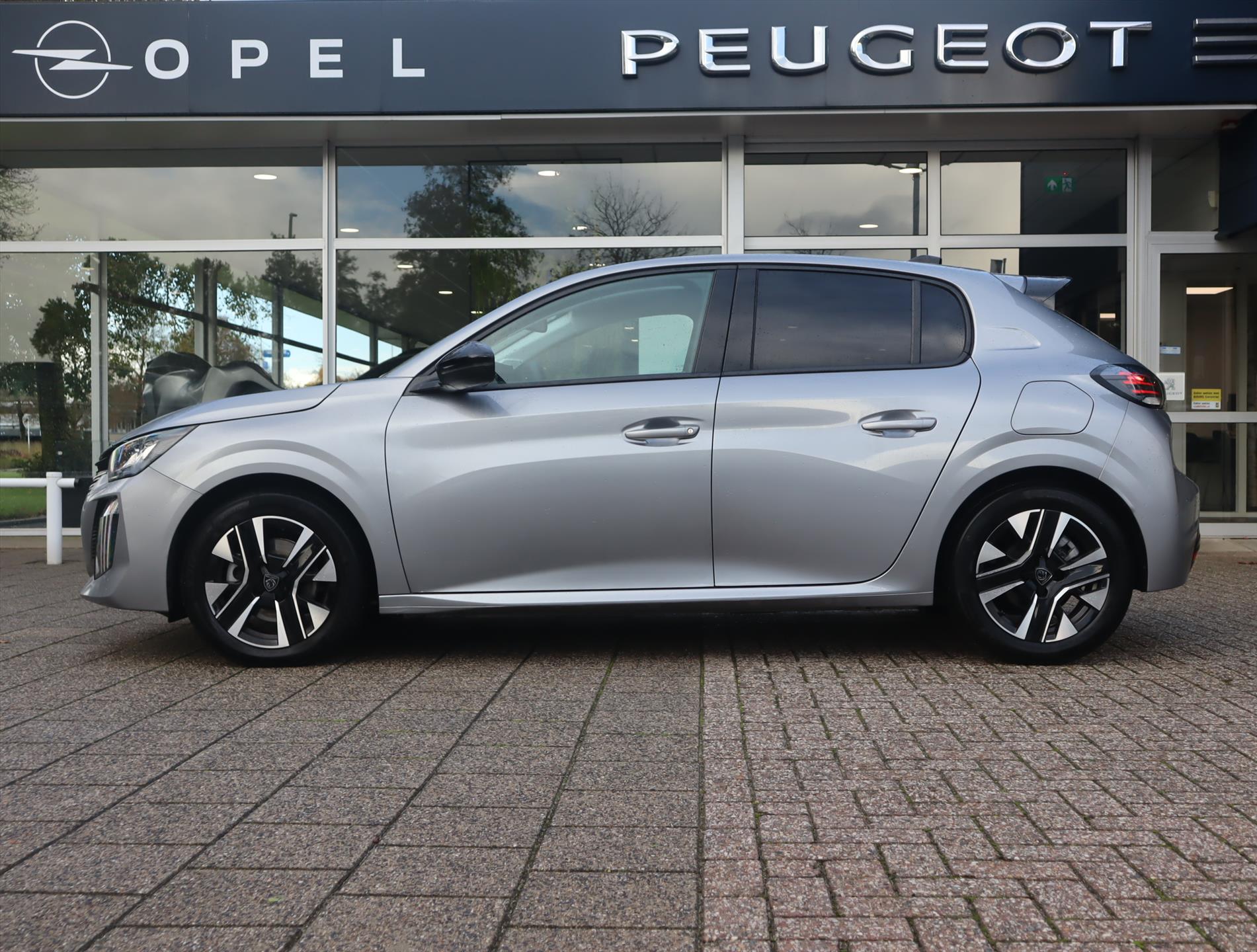 Peugeot 208 Allure Hybrid 110 e-DCS6 Automaat, Rijklaarprijs, Navigatie Camera Trekhaak - Afbeelding 3