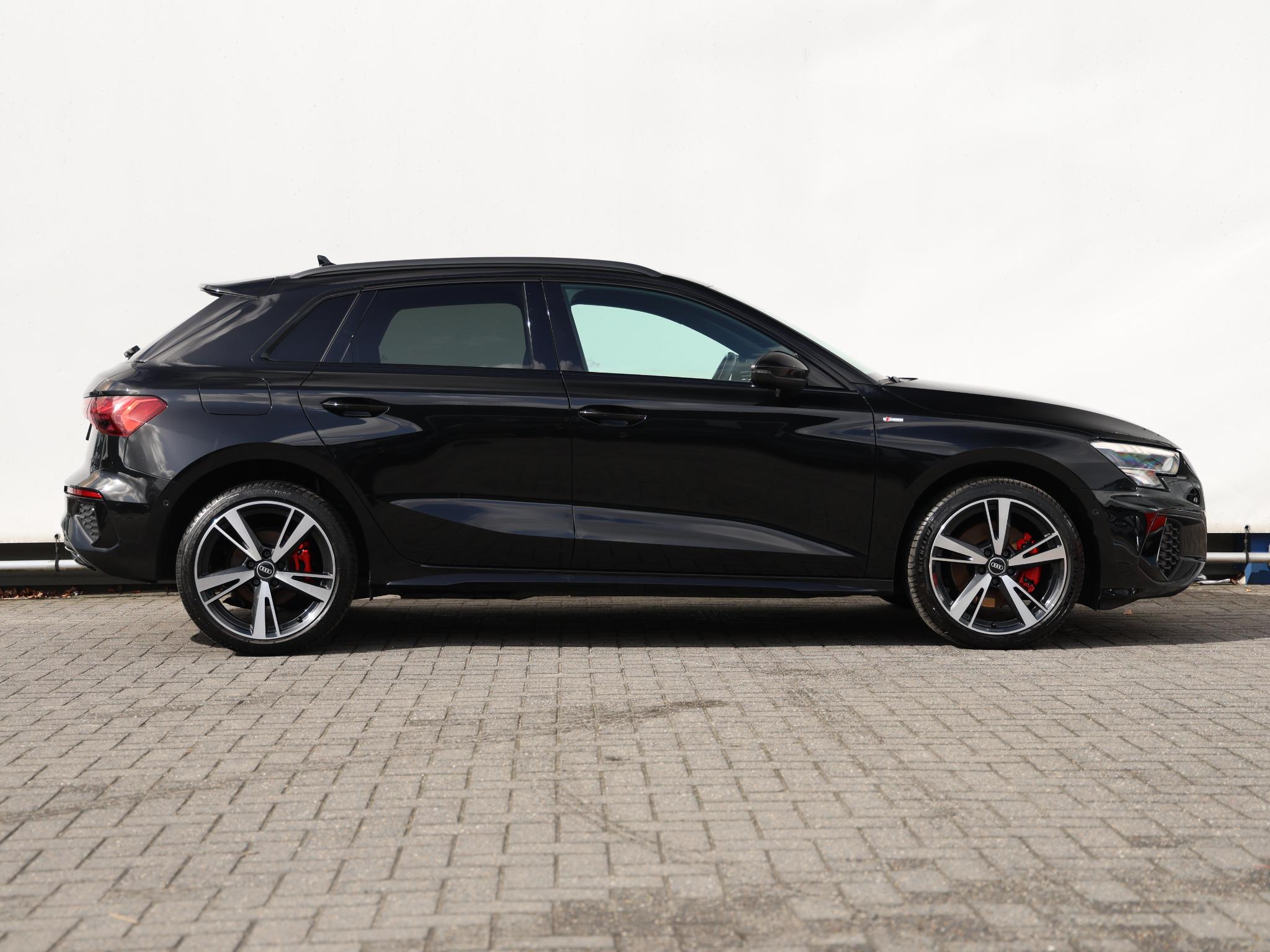Audi A3 Sportback 45 TFSI e S edition Competition - Afbeelding 2