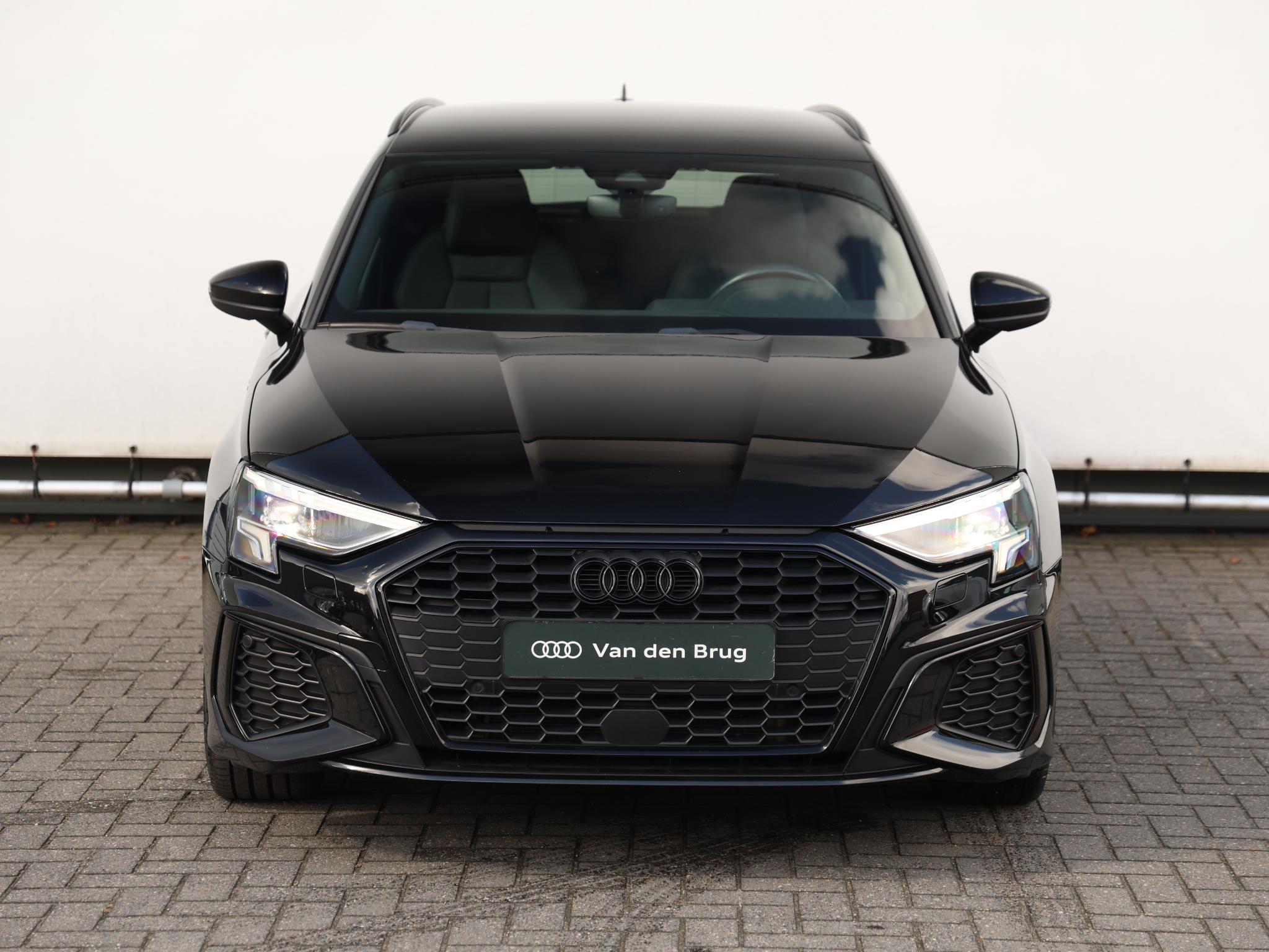 Audi A3 Sportback 45 TFSI e S edition Competition - Afbeelding 4