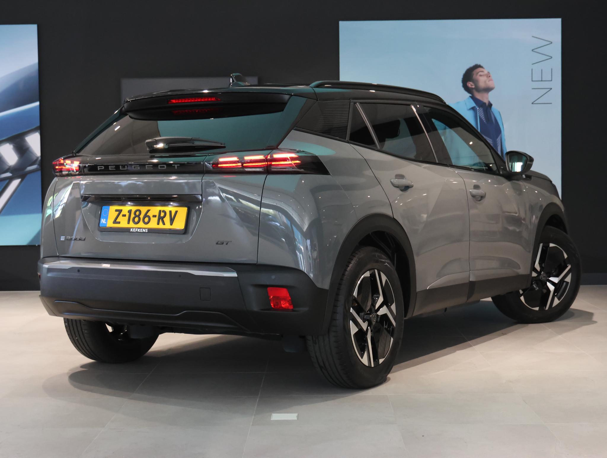 Peugeot e-2008 SUV GT 50 kWh - Afbeelding 3