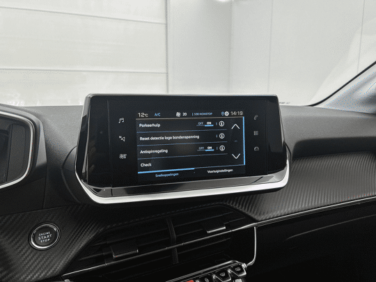 Peugeot e-208 EV Allure Pack 50 kWh 136pk Automaat