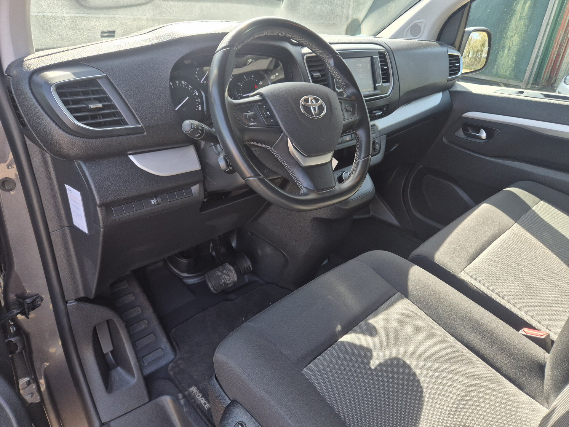 Toyota ProAce Worker 2.0 D-4D Black Line Long - Afbeelding 2