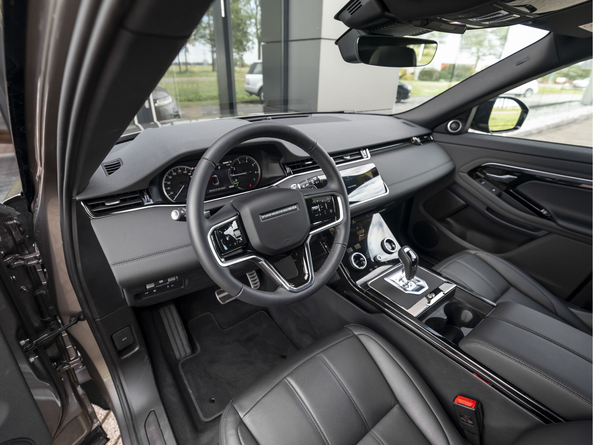 Land Rover Range Rover Evoque P300e AWD R-Dynamic SE - Afbeelding 4