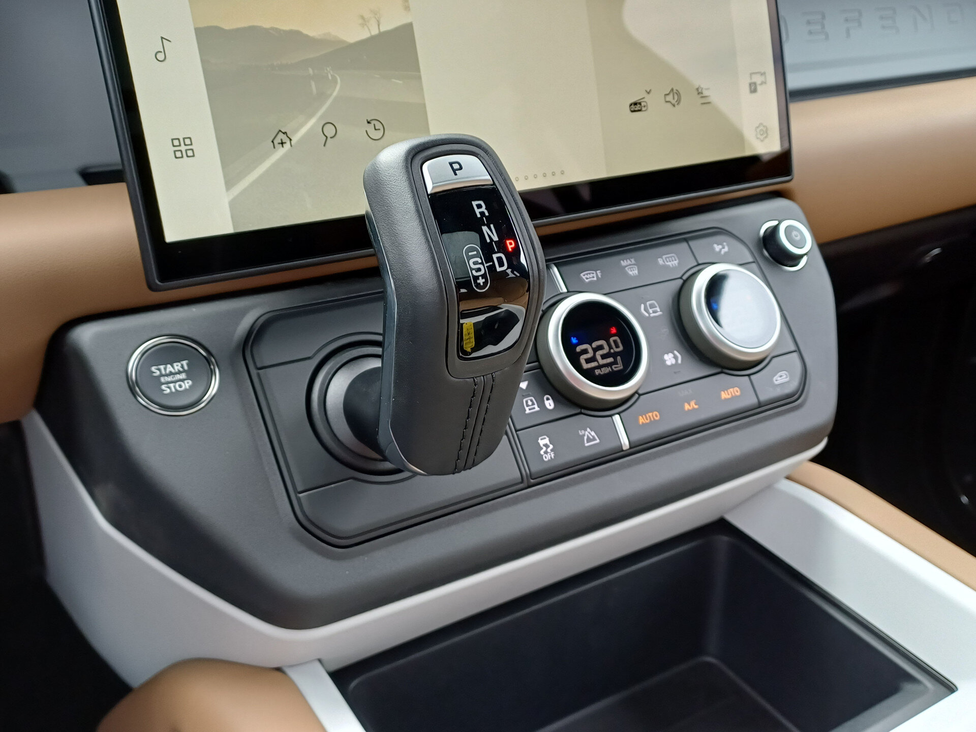 Land Rover Defender 110 P300e 300pk AWD 110 Dynamic HSE Edition - Afbeelding 3