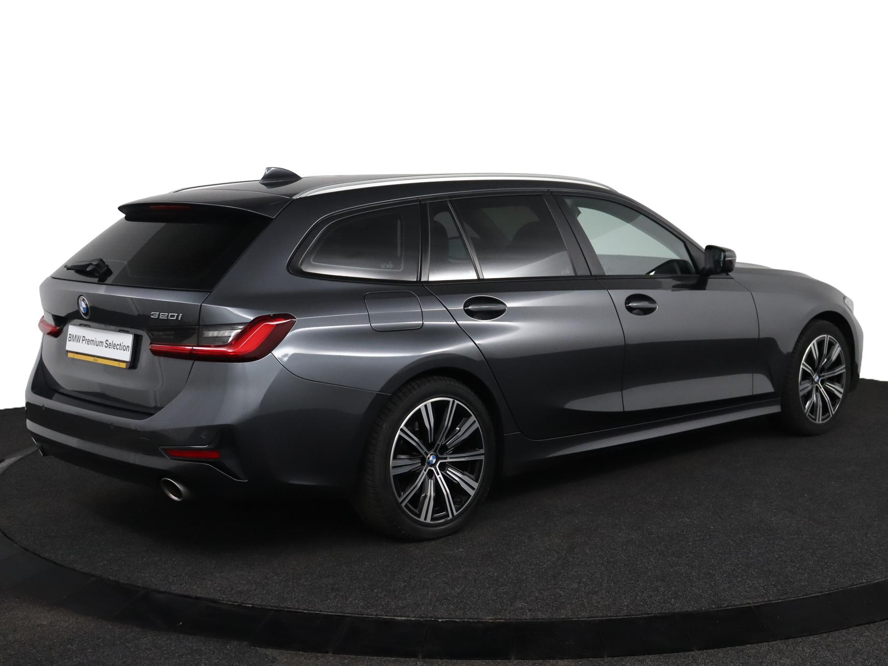 BMW 3 Serie Touring 320i High Executive - Afbeelding 2