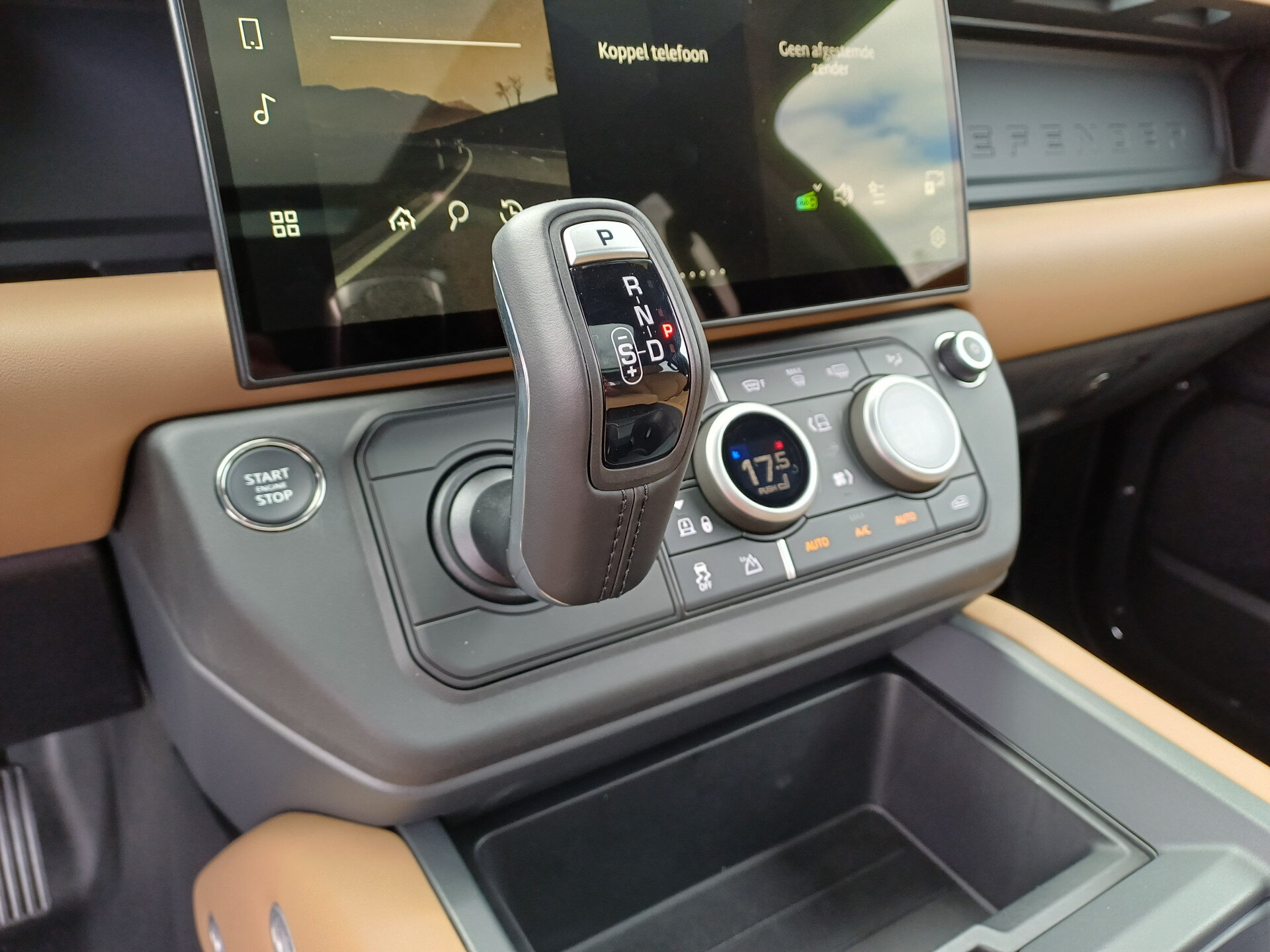 Land Rover Defender 110 P300e 300pk AWD 110 Dynamic HSE Edition - Afbeelding 3