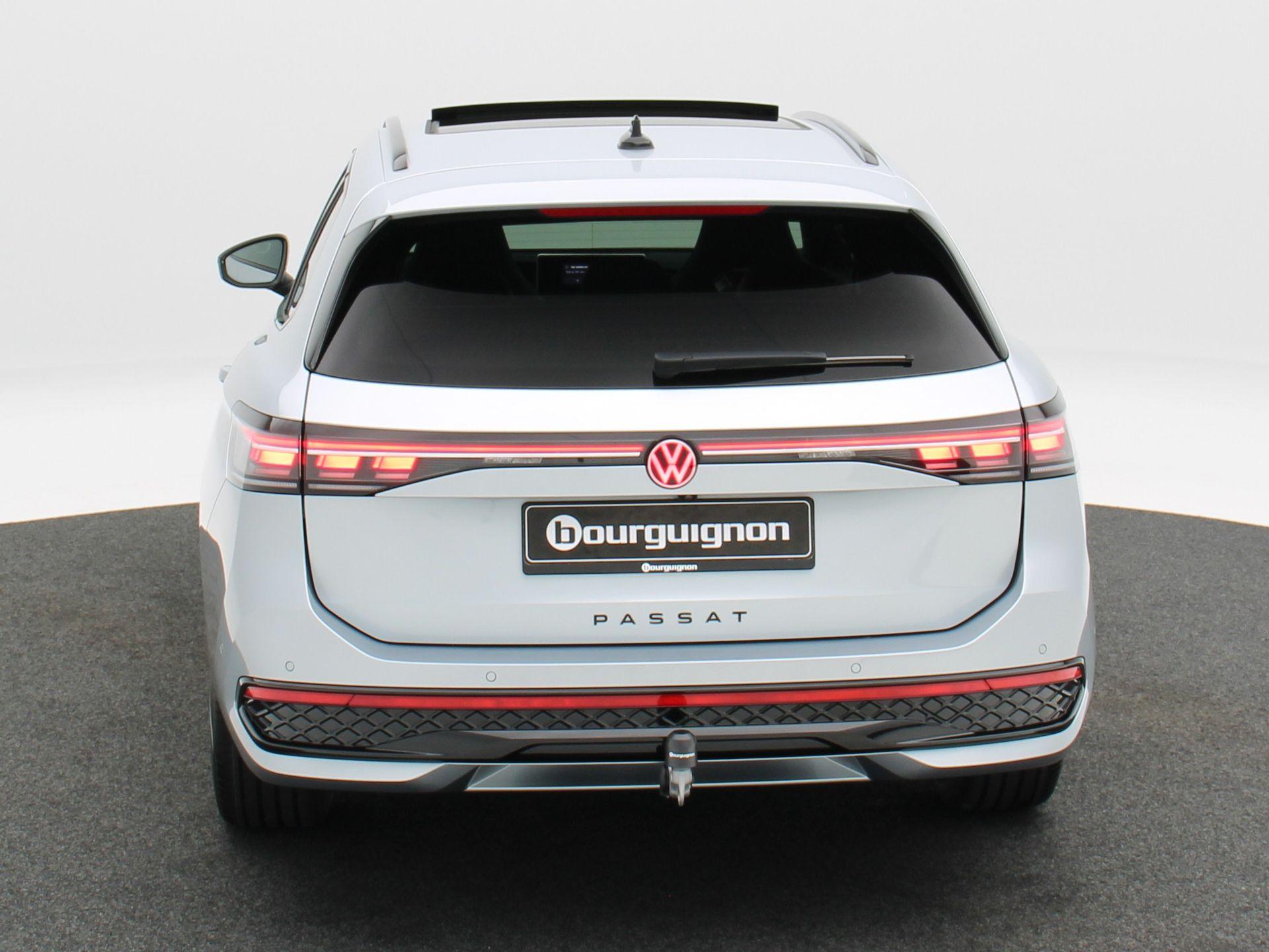 Volkswagen Passat R-Line Edition 1.5 eHybrid 204 PK - Afbeelding 5