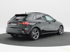 Audi A3 Sportback 45 TFSi e 272 Pk S-Line Competition - Afbeelding 2