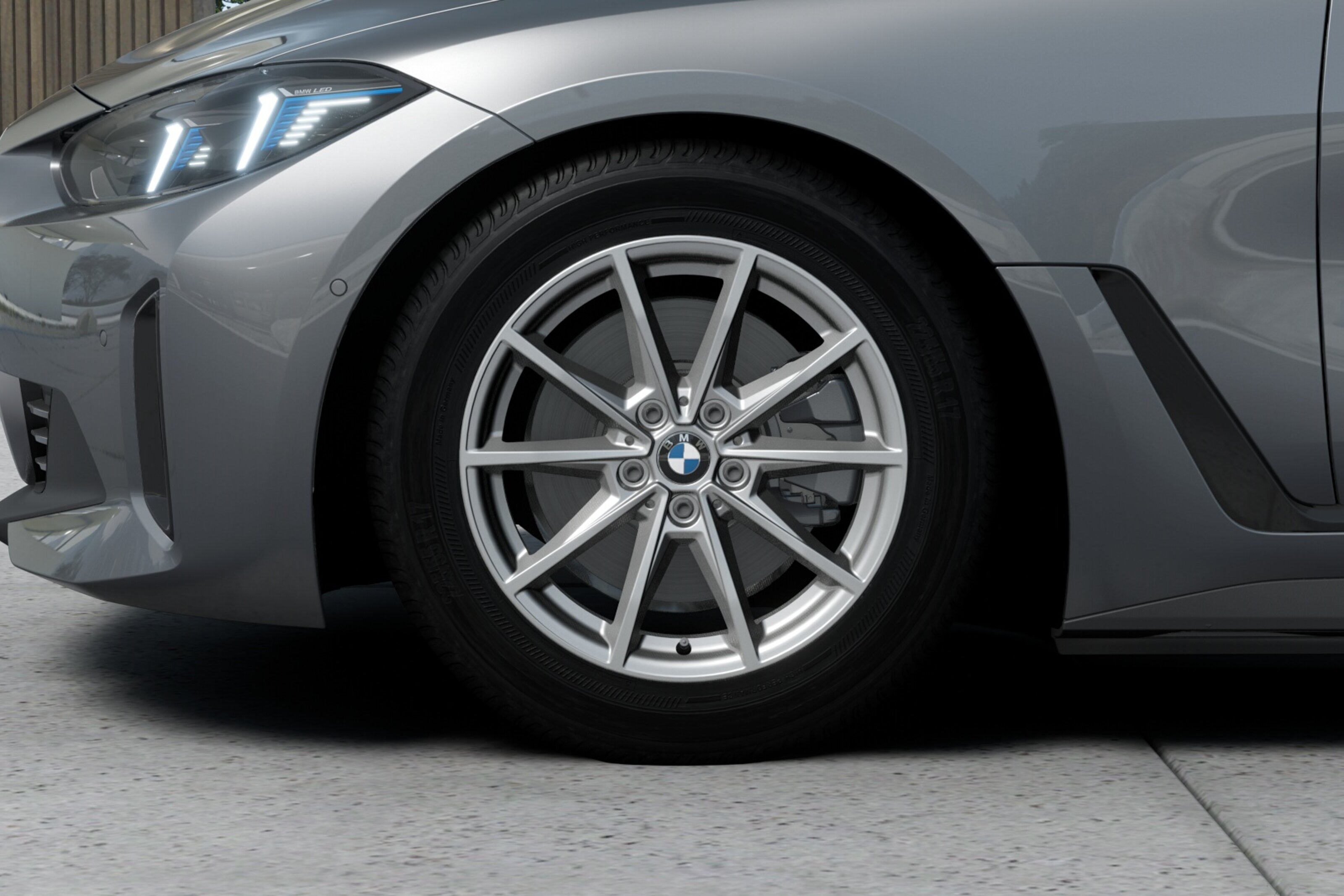 BMW i4 6