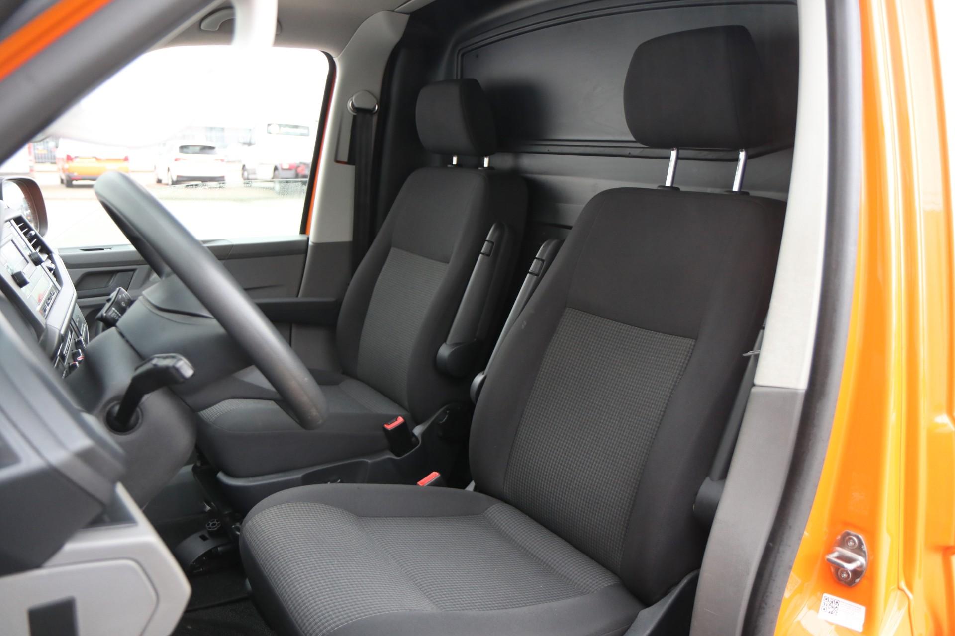 Volkswagen Transporter 2.0 TDI 110pk L2H1 28 - Afbeelding 4