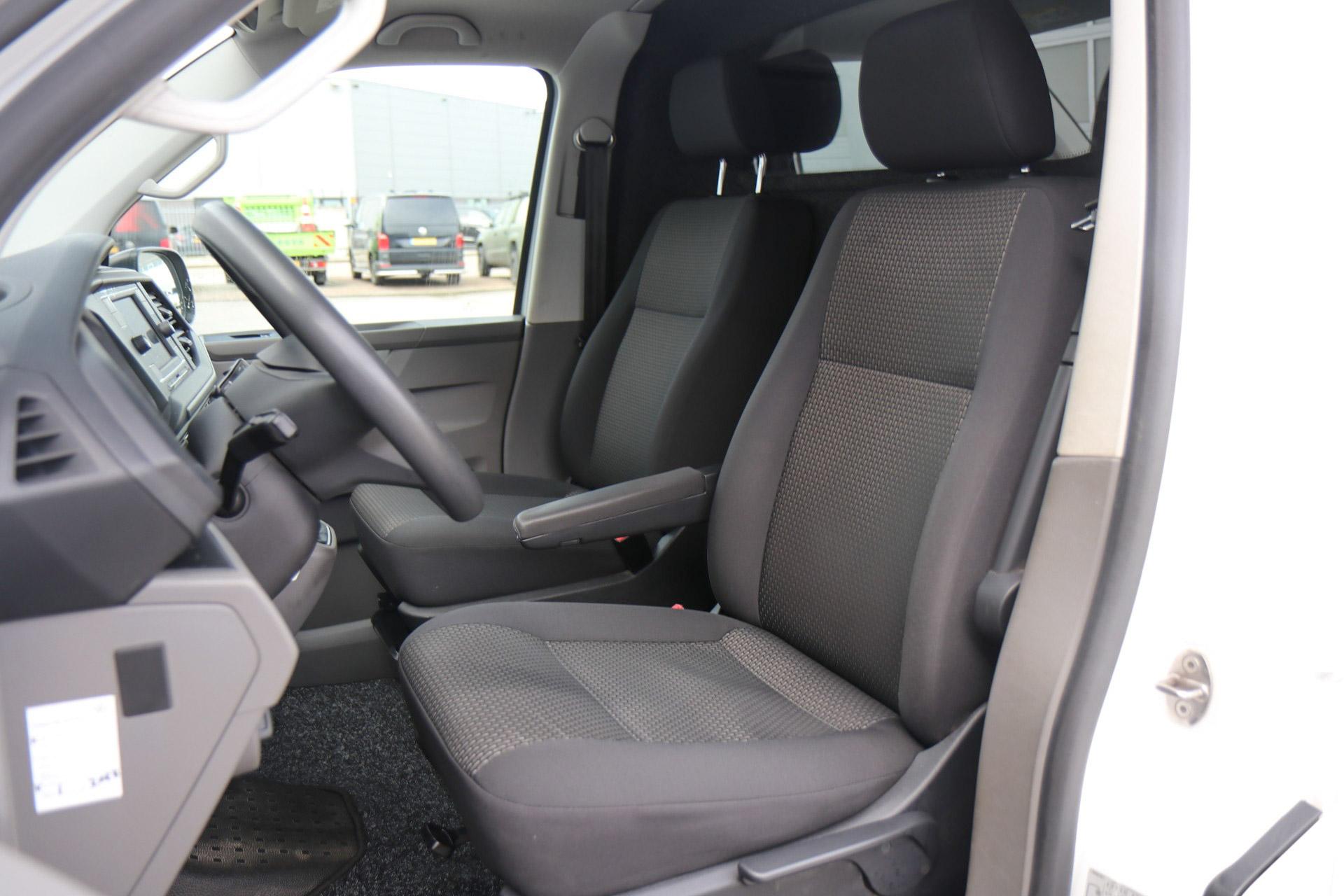 Volkswagen Transporter 2.0 TDI 150pk L1H1 28 - Afbeelding 4