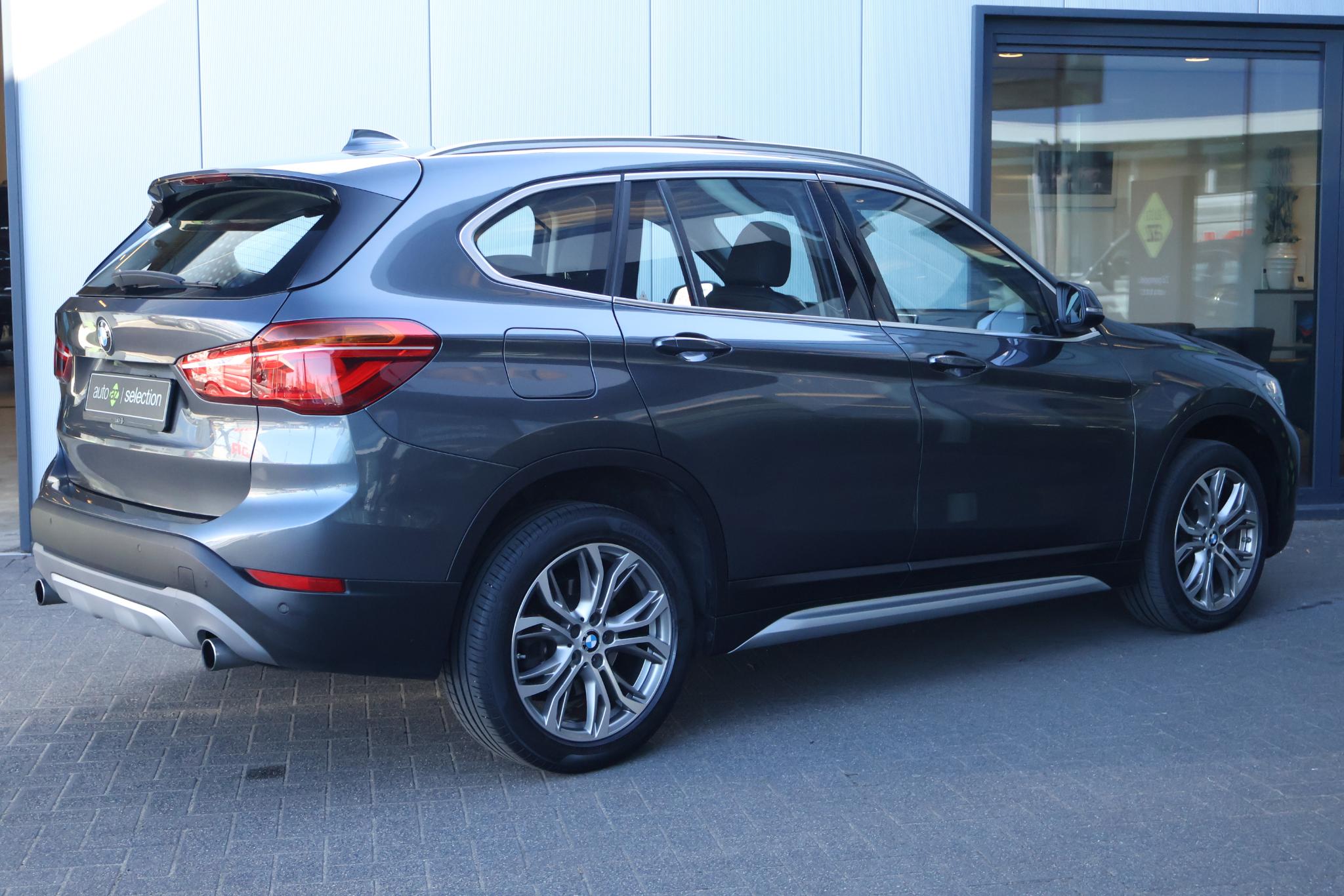 BMW X1 xDrive20i High Executive - Afbeelding 4