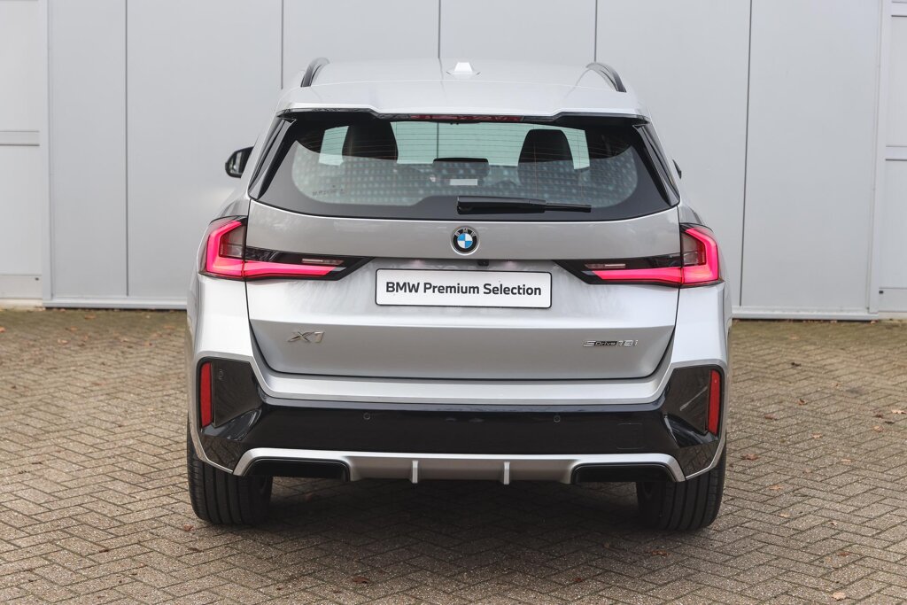 BMW X1 6