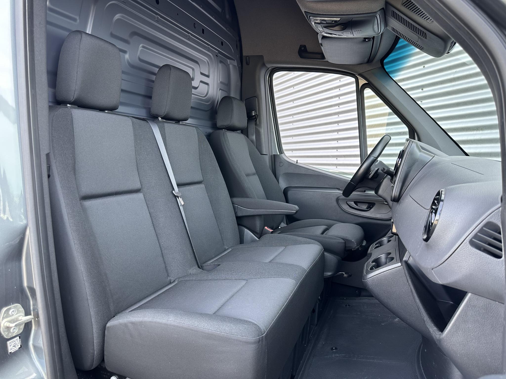 Mercedes-Benz Sprinter 214 CDI L2H2 Automaat Airco Navigatie - Afbeelding 3