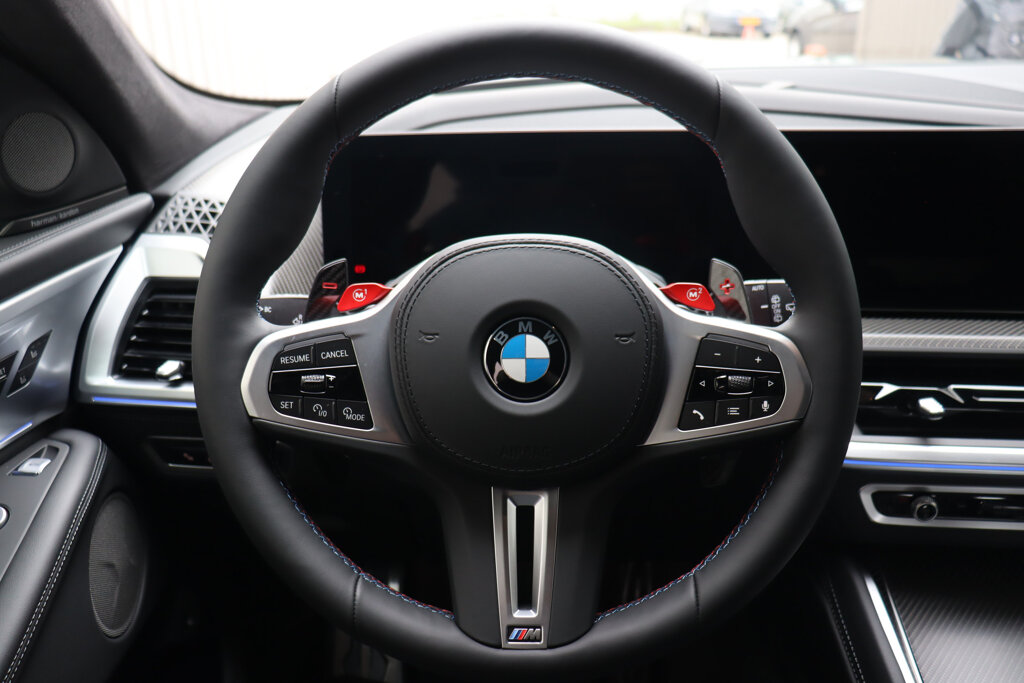 BMW XM 18