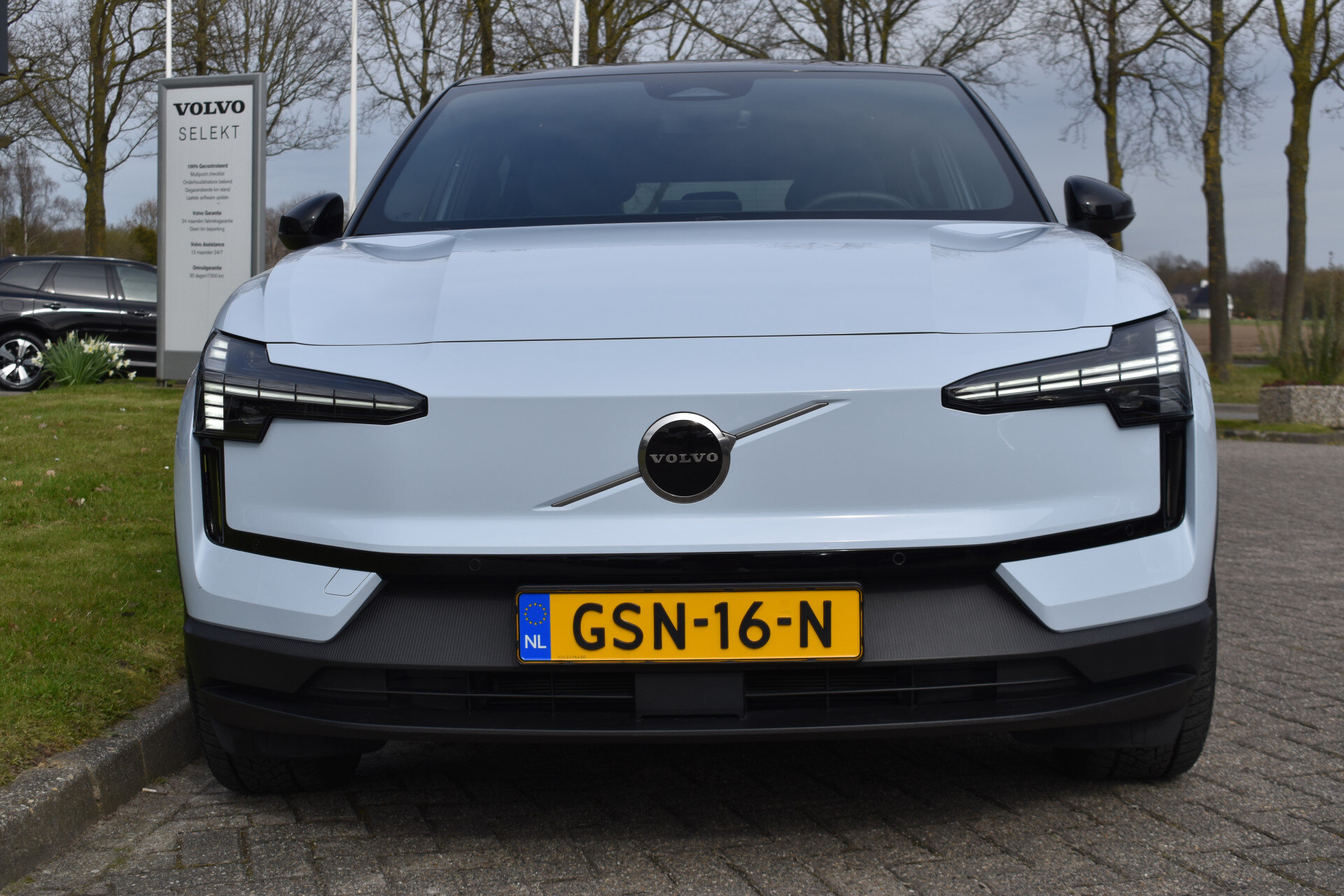 Volvo EX30 Single Motor Extended Range Plus 69 kWh - Afbeelding 2