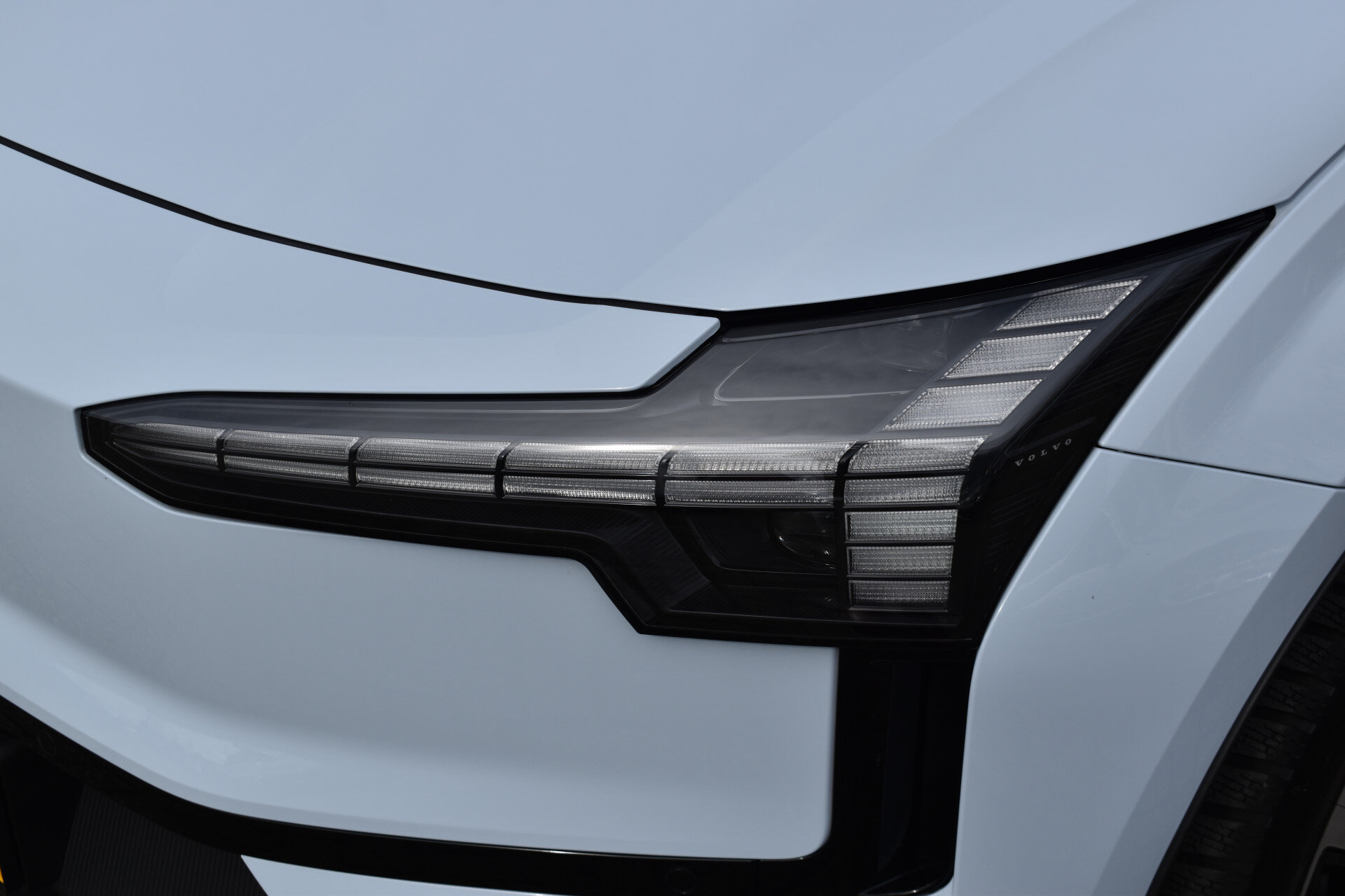 Volvo EX30 Single Motor Extended Range Plus 69 kWh - Afbeelding 3