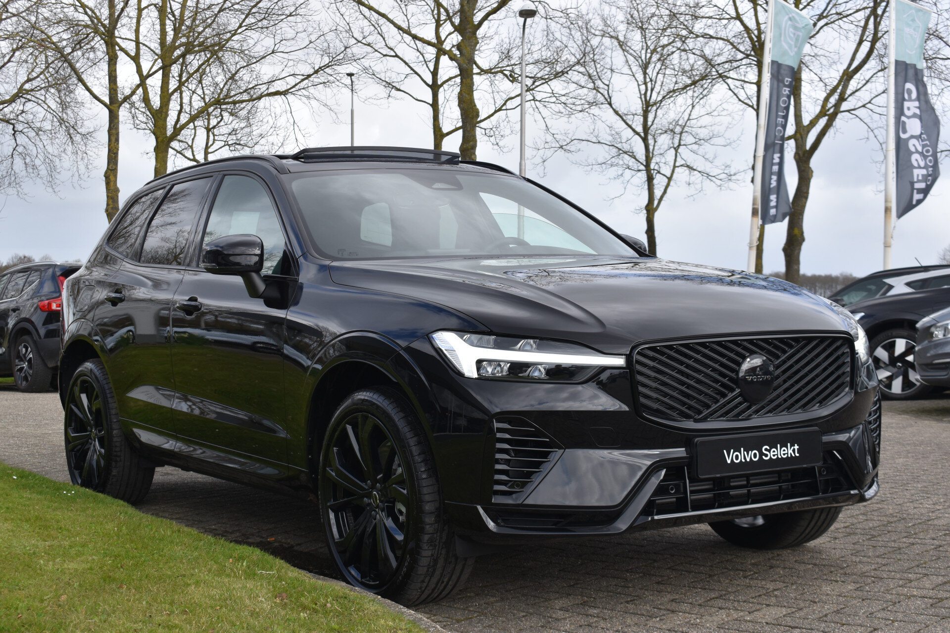 Volvo XC60 T6 AWD 350PK Plug-in Hybrid Plus Black Edition - Afbeelding 5
