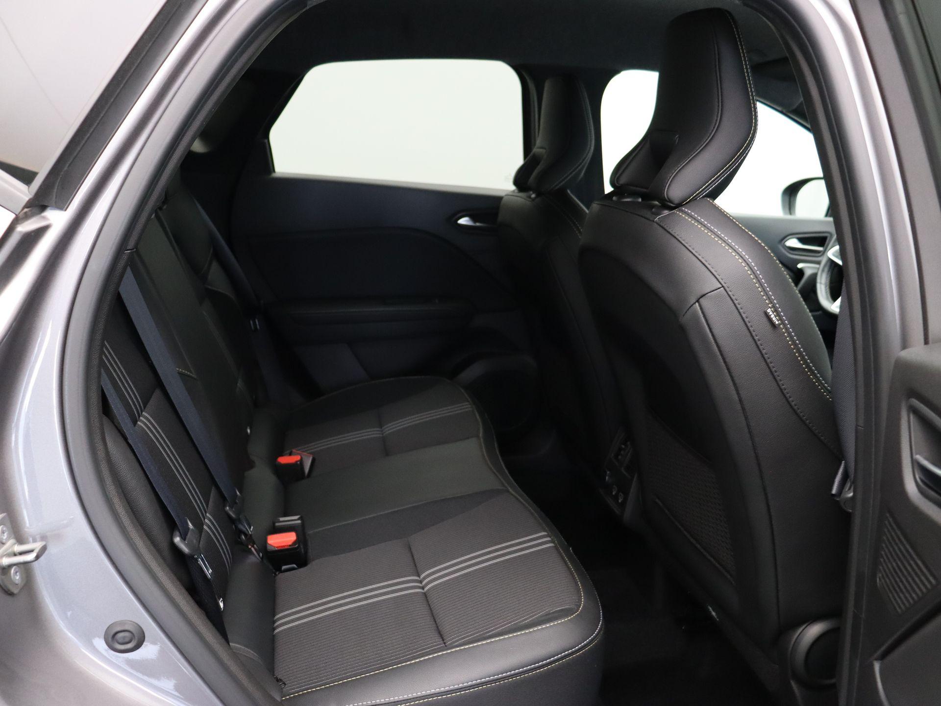 Renault Captur Hybrid 145pk E-tech Engineered - Afbeelding 7
