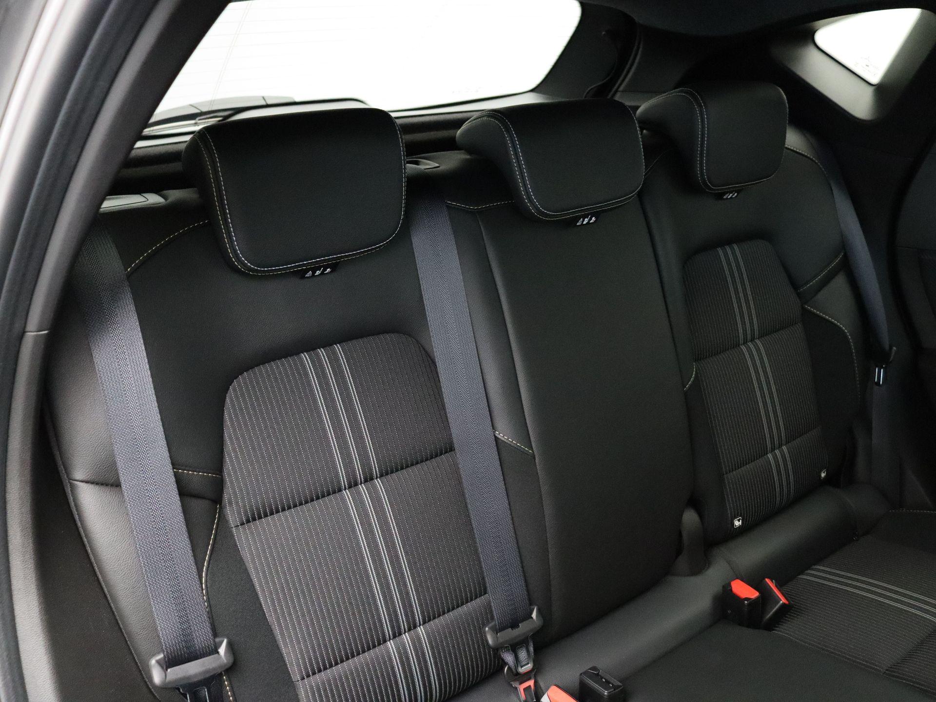 Renault Captur Hybrid 145pk E-tech Engineered - Afbeelding 8