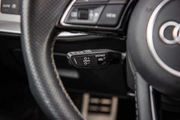 cruise control adaptief met Stop&Go cruise control adaptief met Stop&Go