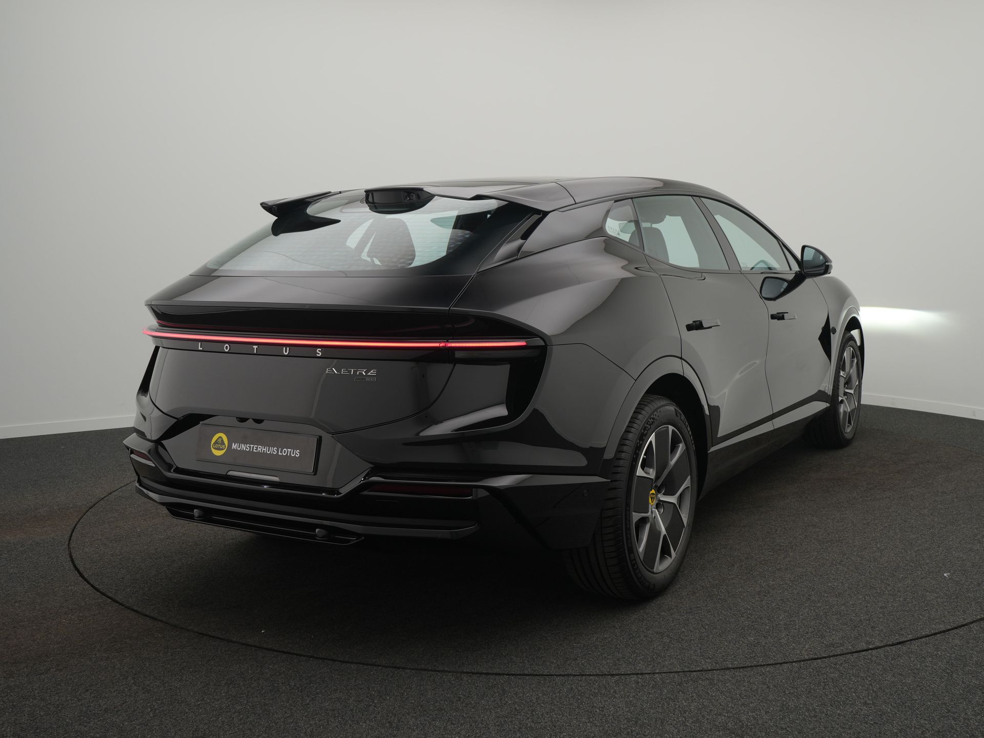 Lotus Eletre 600 4WD - Afbeelding 4